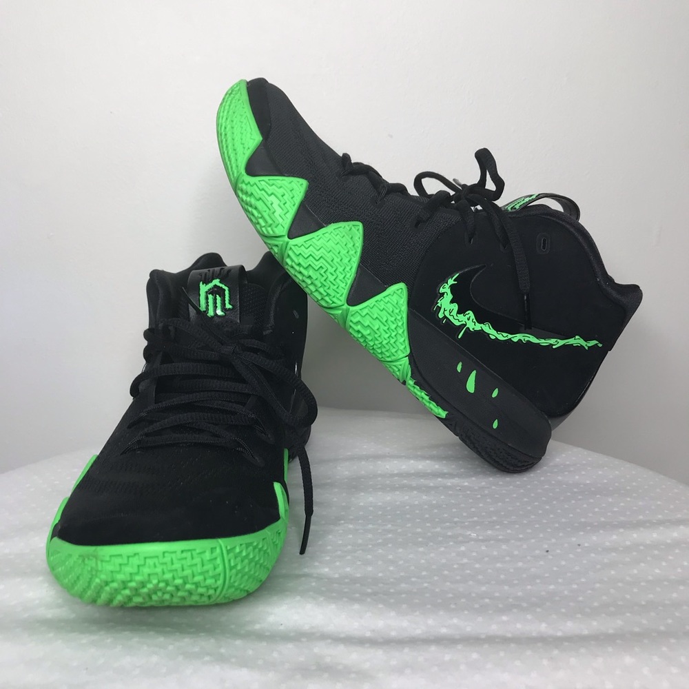 Nike Kyrie 4 Halloween Black and Rage Green Sz 9